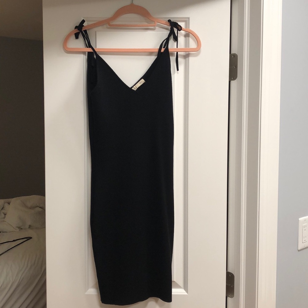 NWT BLACK BODY CON